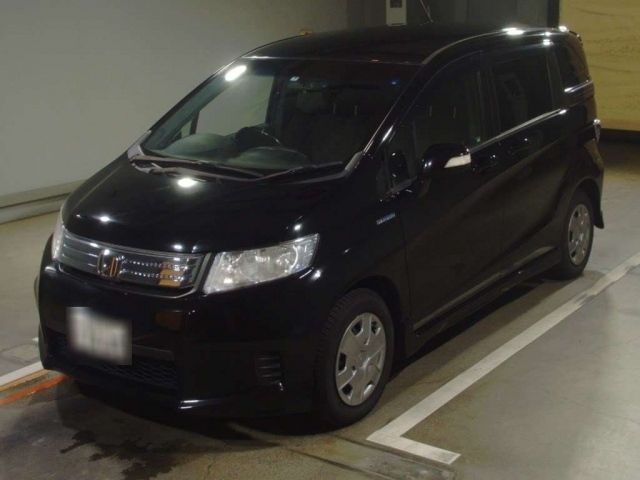 271 Honda Freed spike GP3 2013 г. (TAA Hiroshima)